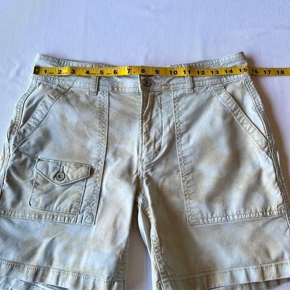 Anthropologie 5 pocket, light blue and tan dyed shorts - Picture 3 of 10
